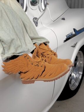 Bravest Studios WING BOOTS Brand New with Box